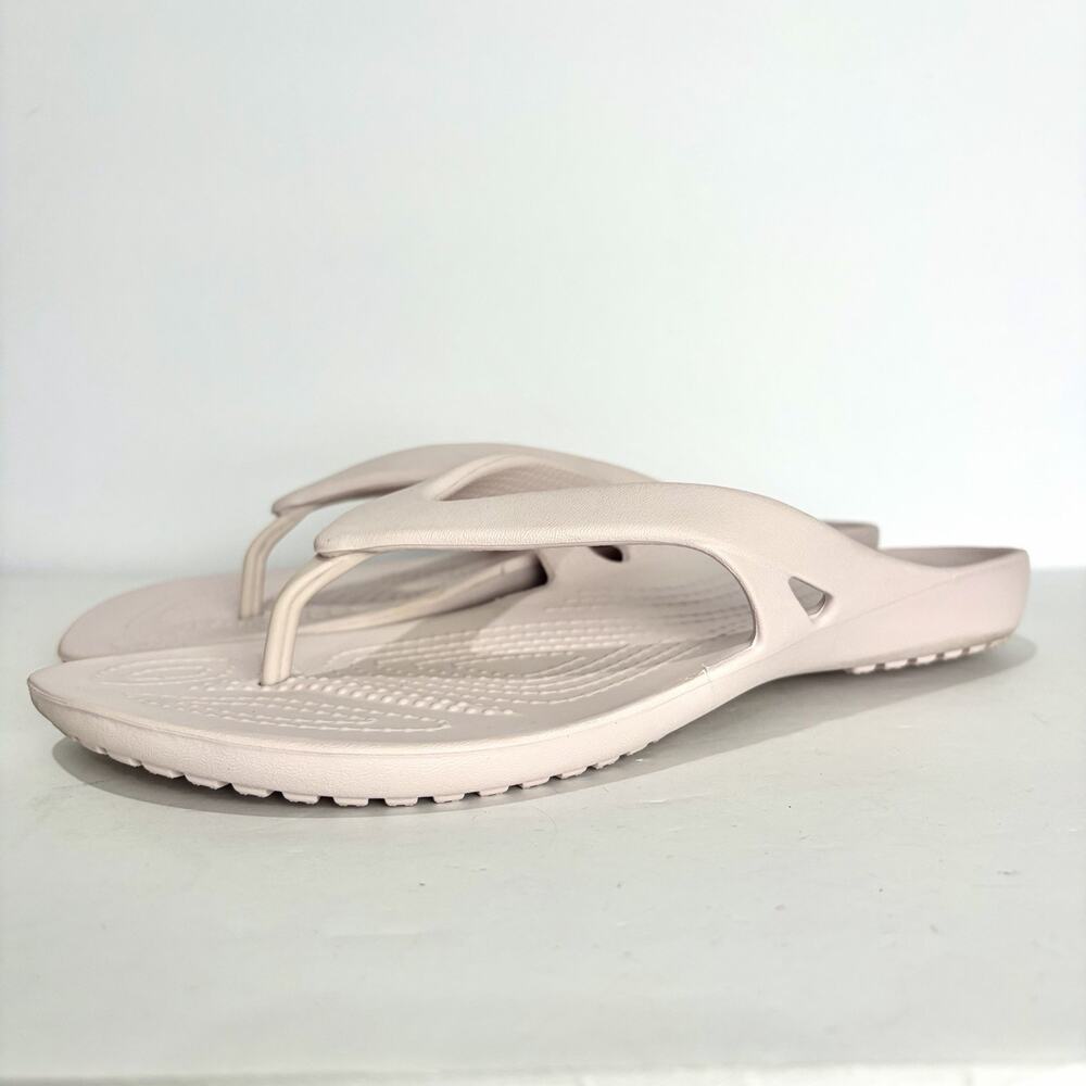 CROCS Women's 9 Kadee II Flip Flops Barely Pink Lightweight Thong Sandals Shoes